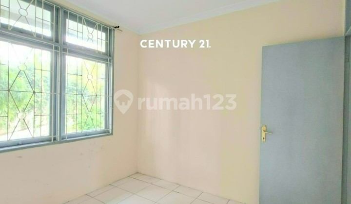 Ready-to-Occupy House in Bintaro Jaya Sector 9 8744 2