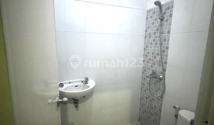 Rumah Disewakan di Dekat Sekolah Al Azhar Bintaro 7462 2