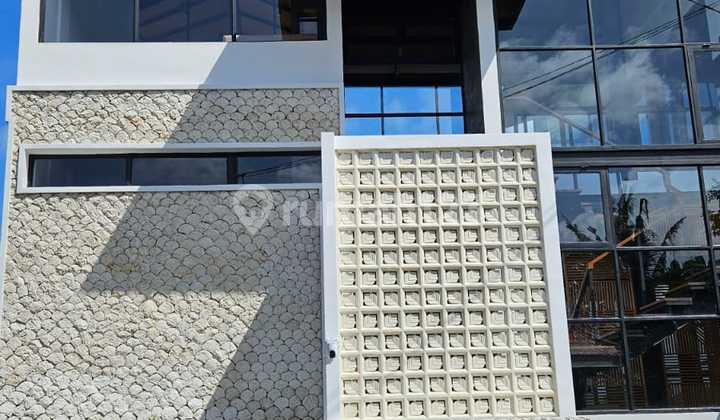 Villa 5 BR Berawa Canggu