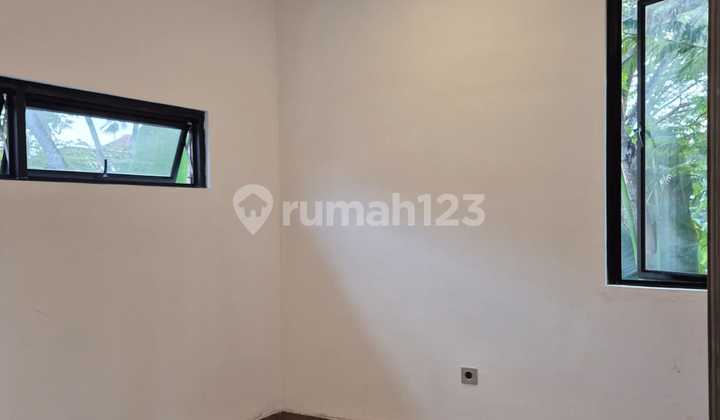 Beautiful Minimalist House Strategic Location Suitable for Investment in Bintaro - South Tangerang