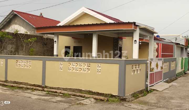 DIJUAL RUMAH MODERN DIBAWAH NJOP
