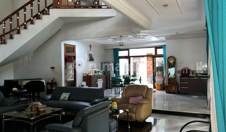 Disewakan Rumah Raya Darmo Permai Selatan Cocok Untuk Klinik, Kantor, Cafe Dll 2