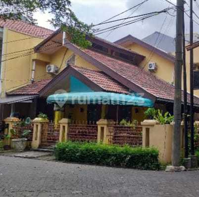 Rumah Siap Huni di Bintaro Jaya Sektor 4 Rumah Siap Huni di Bintaro Jaya Sektor 4