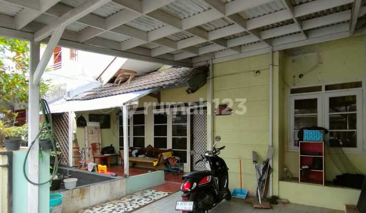 Rumah Butuh Sedikit Renovasi di Sekitar Bintaro Jaya Sektor 1 2