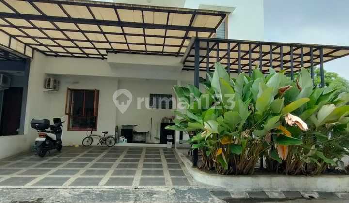 Rumah Siap Huni, Hook Jalan, di Veteran Bintaro 1