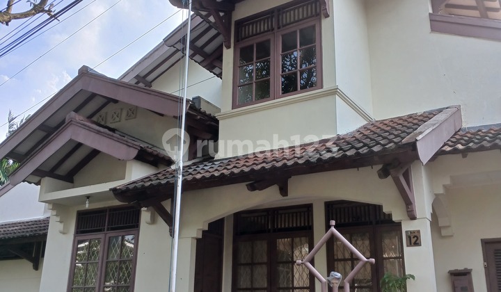Rumah Lama dan Terawat di Bintaro Jaya Sektor 2