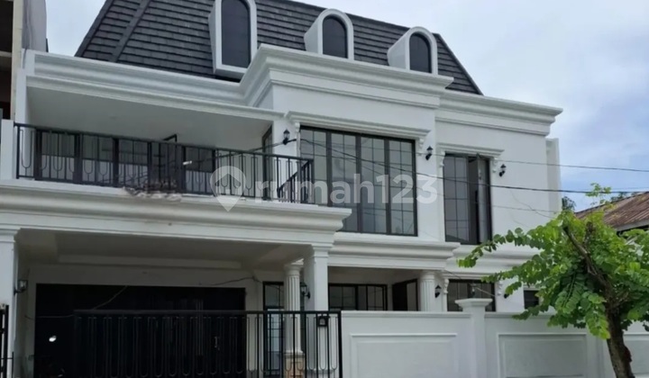 Rumah Brand New dengan Swimming Pool di Bintaro Sektor 9 Rumah Brand New dengan Swimming Pool di Bintaro Sektor 9