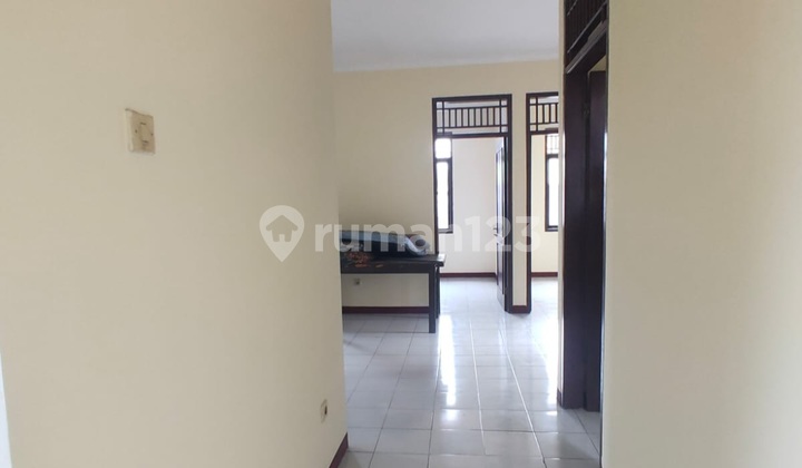 Eight-Bedroom Boarding House in PJMI, Around Sector 4 2