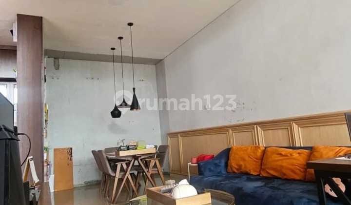 Rumah Siap Huni di Belle Legoso Residence, Ciputat 2