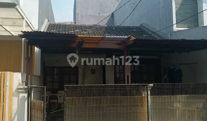 Rumah Butuh Minim Renovasi di Bintaro Jaya Sektor 4