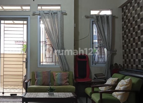 Hot Sale ... Rumah Siap Huni di Pdk Pucung, Bintaro Sektor