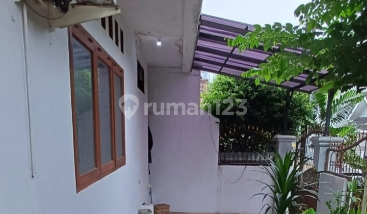 Rumah di Hook, Siap.huni di Bintaro Jaya Sektor 3 2