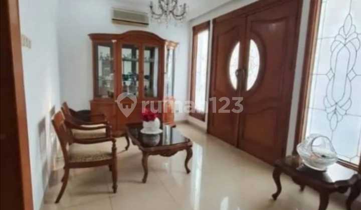 Ready-to-Live House in Bintaro Jaya Sector 3A 2