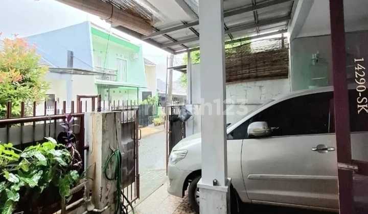 Rumah Lama dan Terawat di Bintaro Jaya Sektor 4 2