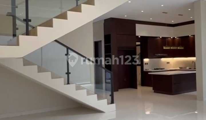 Hot Sale .. Rumah Brand New dengan Pool di Kebayoran Bintaro 2