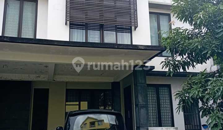 Rumah Siap Huni di Emerald Bintaro, Bintaro Sektor 9