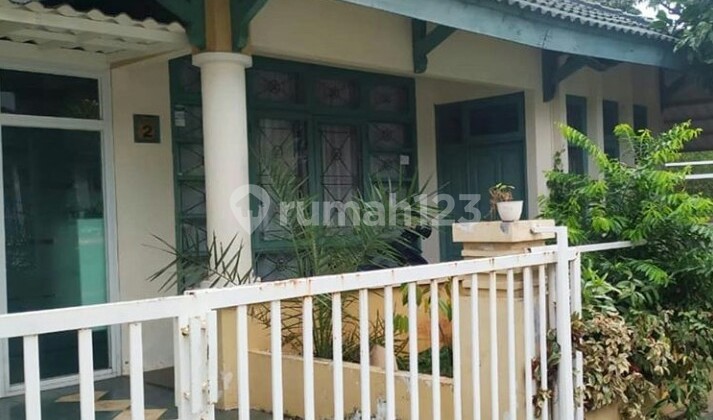 Ready-to-Live House in Bintaro Jaya Sector 9 2