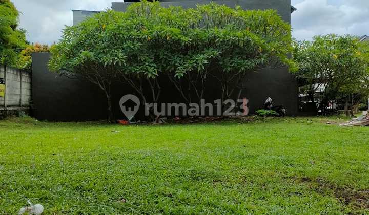 Ready-to-Build Plot in Emerald Bintaro, Bintaro Jaya Sector 1 Ready-to-Build Plot in Emerald Bintaro, Bintaro Jaya Sector 1