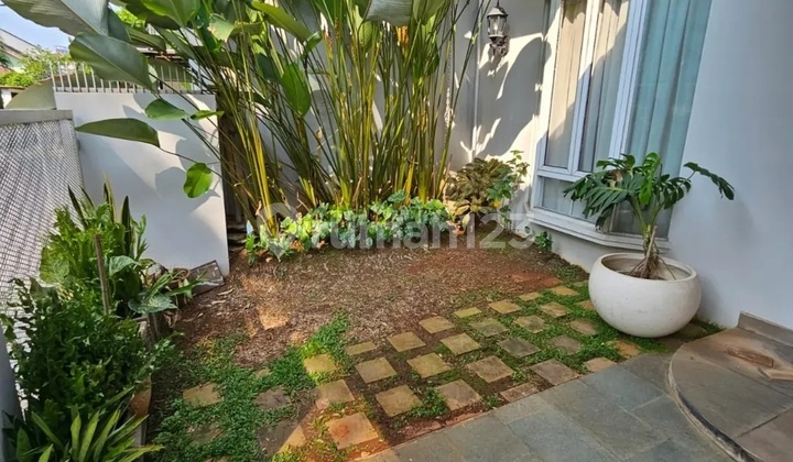 Ready-to-Occupy House Around Bintaro Sector 3A 2