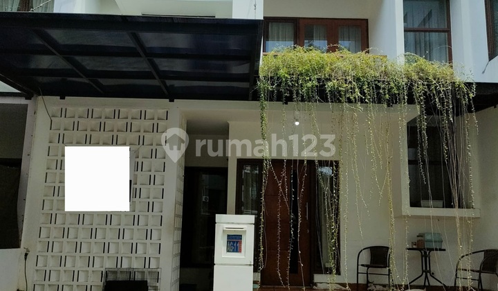 Rumah Siap Huni di Emerald Bintaro, Bintaro Sektor 9