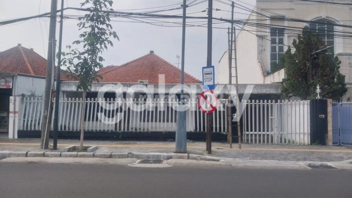 Rumah Raya Kartini Tegalsari dekat Tunjungan Genteng Darmo (YVYGE) 1