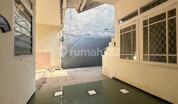 Rungkut Mapan Timur House near Medokan Baruk Gunung Anyar (KRLGK)