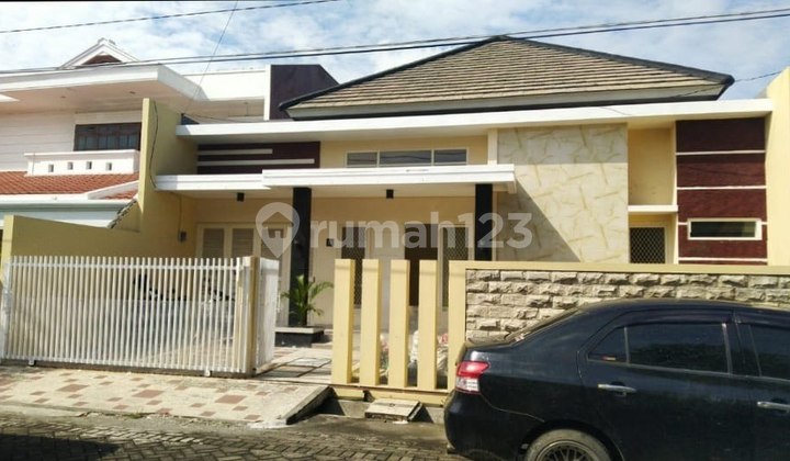 Manyar Tompotika House Near Merr Kertajaya Dharmahusada (Dndgk) Manyar Tompotika House Near Merr Kertajaya Dharmahusada (Dndgk)