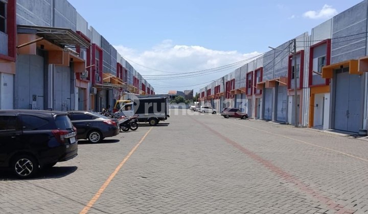 Banyu Urip Warehouse near Asemrowo, Tandes, Sukomanunggal (DND)