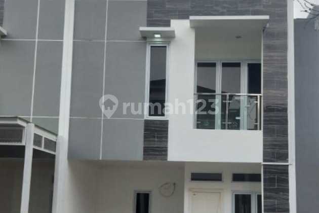 Affordable and Beautiful New 3-Story House with 2 Bedrooms in a Business Area on Jalan Dwi Warna, Sawah Besar, Central Jakarta 2