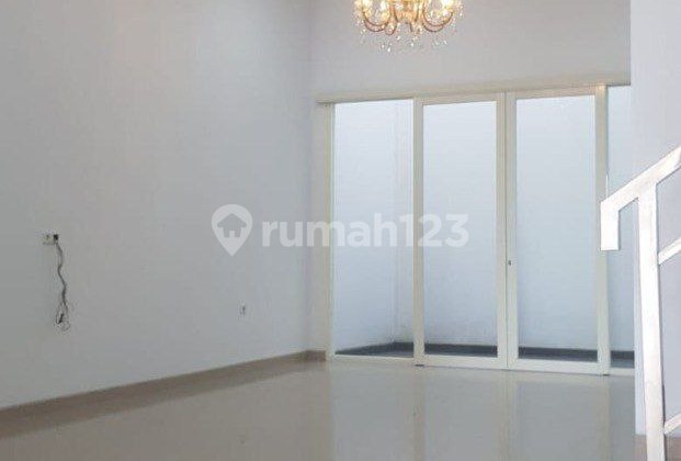 Rumah Pakuwon City Imperial Beach New Gress Minimalis Strategis 2