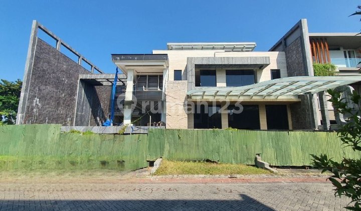 Rumah Pakuwon City IMPERIAL BEACH STRATEGIS