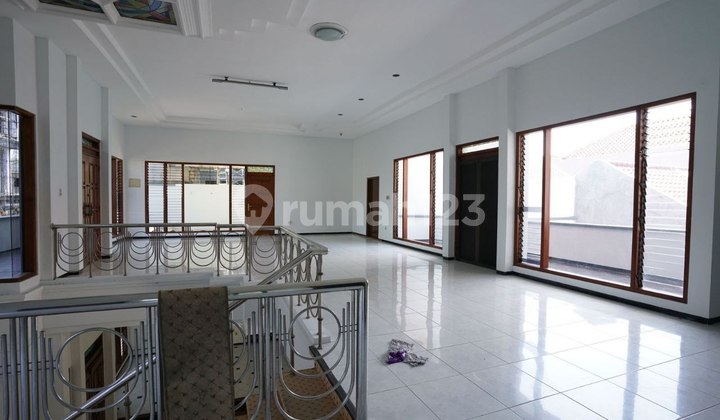 Rumah Dharmahusada Indah Siap Huni Terawat Furnish 2