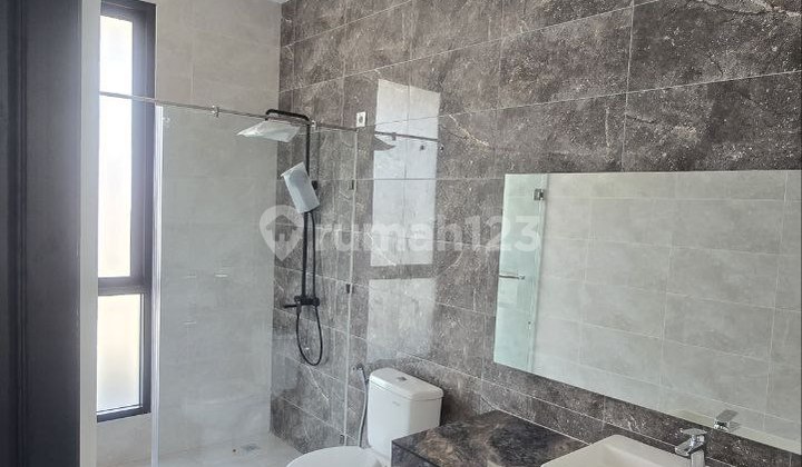 Manyar Jaya House NEW MINIMALIST MODERN STRATEGIC Manyar Jaya House NEW MINIMALIST MODERN STRATEGIC