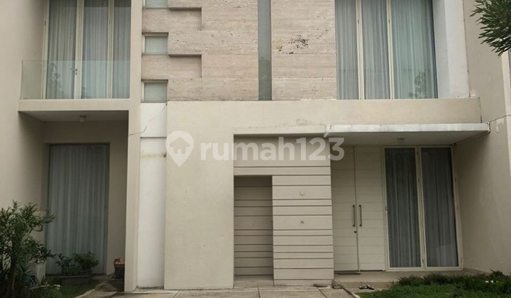 Rumah Pakuwon City PALM BEACH MINIMALIS FURNISH STRATEGIS
