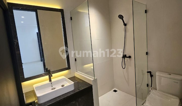 Purimas Regency House STRATEGIC TROPICAL MINIMALIST 2