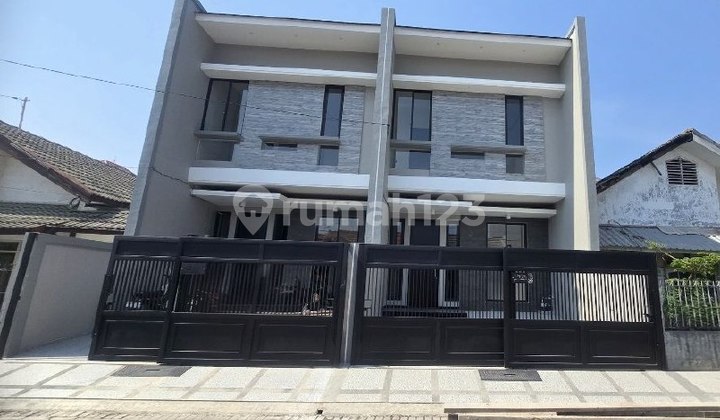 RUMAH Klampis Semolo NEW GRESS MINIMALIS STRATEGIS BAGUS 1