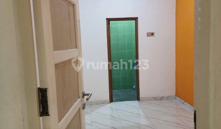 Lebak Permai House, Strategic Location Ready to Occupy, Road Row 2.5 Mobi. 2