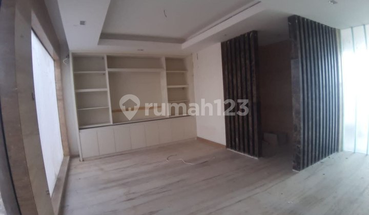 Pakuwon City IMPERIAL BEACH STRATEGIC House 2