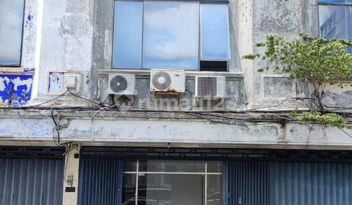 Ruko Klampis Megah Strategis Ada Area Parkir Ruko Klampis Megah Strategis Ada Area Parkir