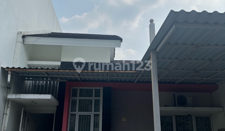 Sewa Rumah Halaman Belakang Luas
