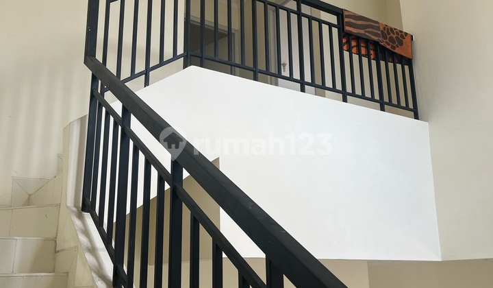 Jual Rumah Lokasi Strategis 2