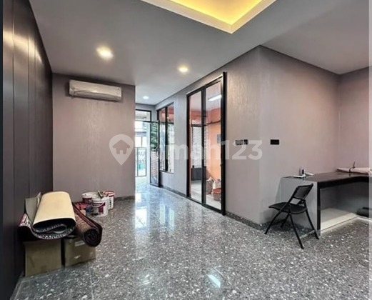 For Rent Good Strategic House in Tebet South Jakarta 2