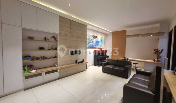 Semi Furnished Luxury House in Batununggal Elok Cluster Bandung 2