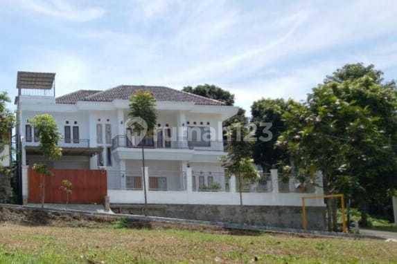 Rumah hook 2 lantai di Cimahi Utara, Cimahi Rumah hook 2 lantai di Cimahi Utara, Cimahi