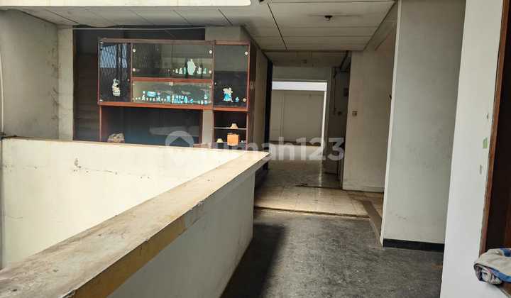 For Sale: Shophouse Suitable for Business on Jendral Sudirman Street, Bandung 2