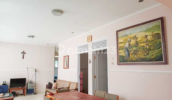 Good Ready-to-Live House in Margahayu Permai Complex, Bandung 2
