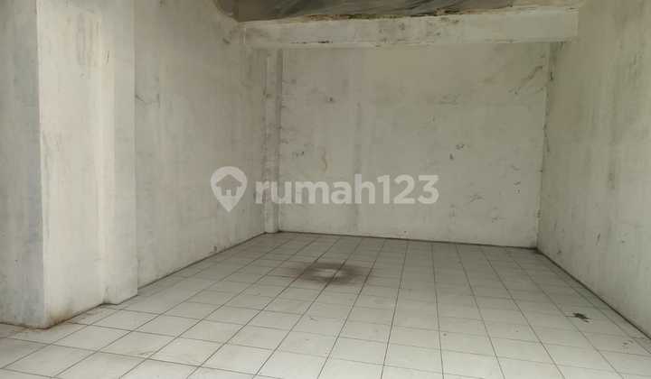 Affordable Shop House for Rent in General Sudirman City Center, Bandung 2