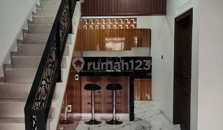 Rumah Modern Nyaman Siap Huni di Kopo Permai Bandung Rumah Modern Nyaman Siap Huni di Kopo Permai Bandung