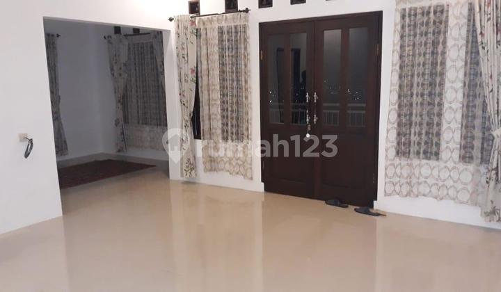 Rumah hook 2 lantai di Cimahi Utara, Cimahi 2