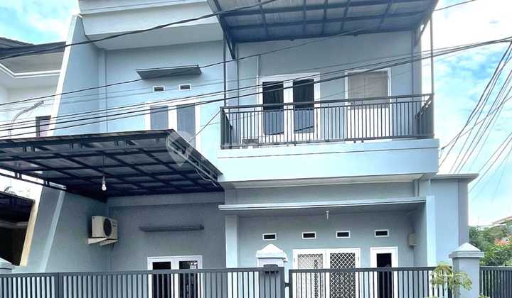 Dijual Cepat Rumah Hook 2 Lantai di Bulevar Hijau, Dijual Cepat Rumah Hook 2 Lantai di Bulevar Hijau,